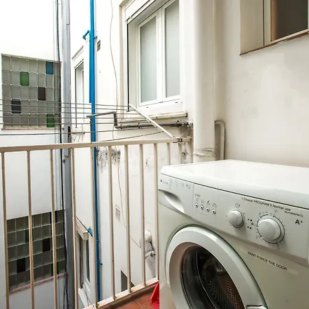 64ind1131 - With Balcony